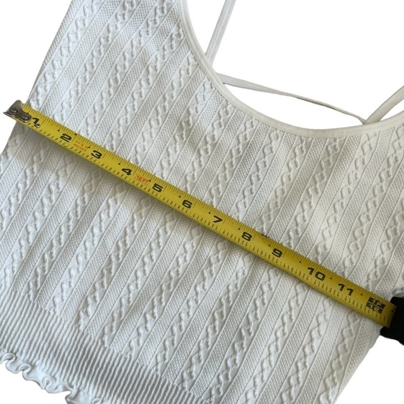 FRANCESCAS COLLECTIONS ALYA TEXTURED IVORY SPANDEX BLEND CROP TOP, SIZE LG - Picture 4 of 8